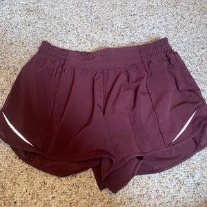 Lululemon Hotty Hot Shorts 4”